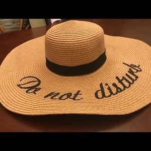 Embroidered wide brim, “Do Not Disturb” straw hat